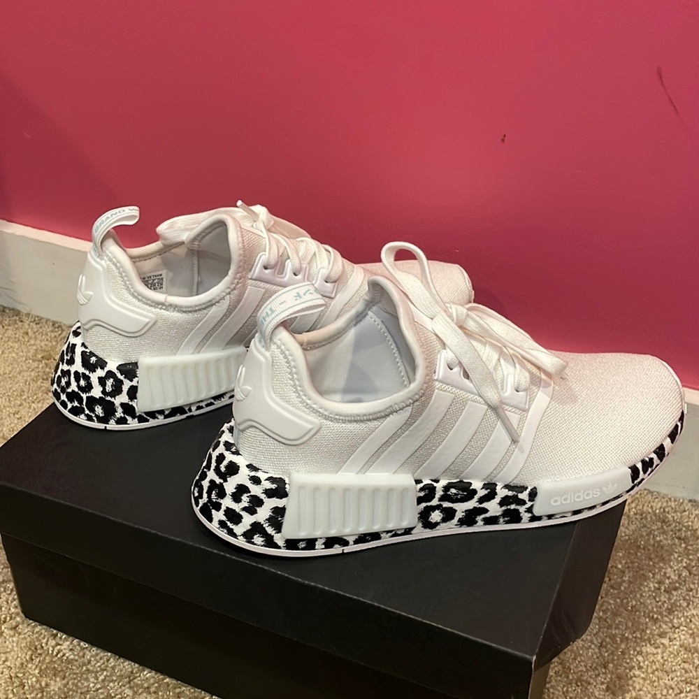 Cheetahs print Adidas sneaker